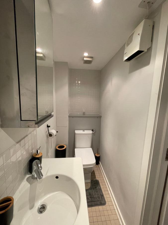 The Reflection Apartment , With River Thames View Лондон Екстериор снимка