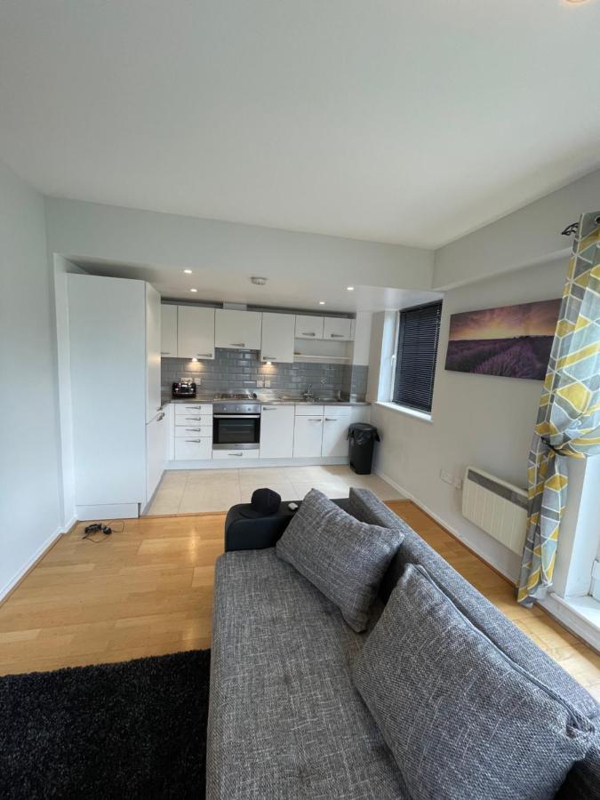The Reflection Apartment , With River Thames View Лондон Екстериор снимка