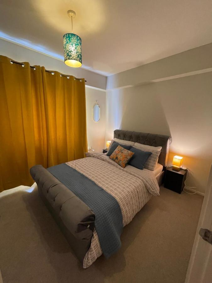 The Reflection Apartment , With River Thames View Лондон Екстериор снимка